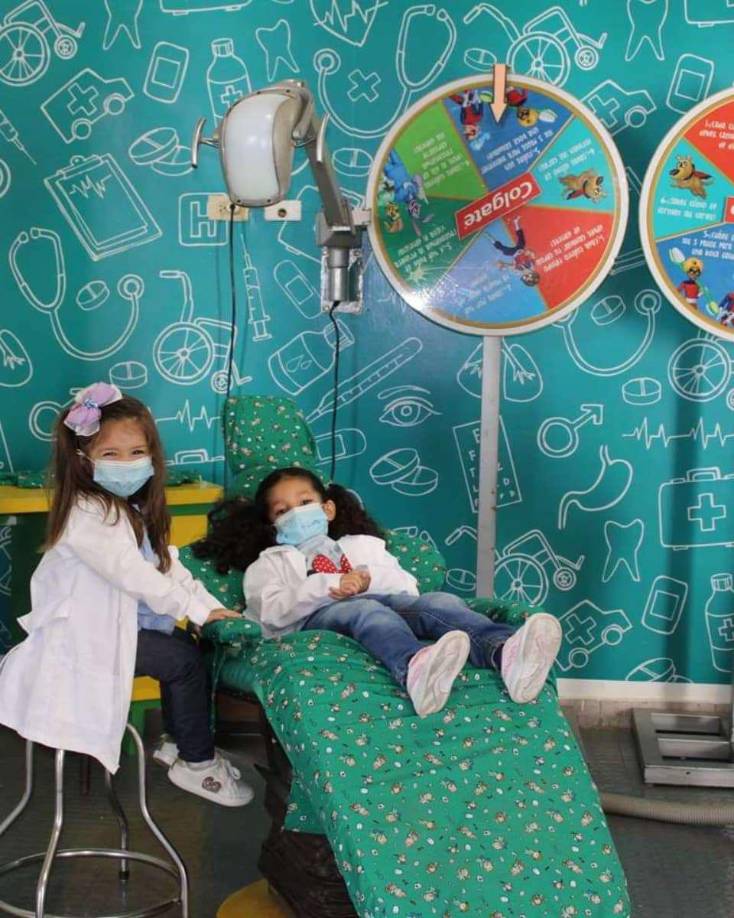 Clínica Dental: Enseñanza de la correcta higiene bucal a través de la clínica dental del museo.