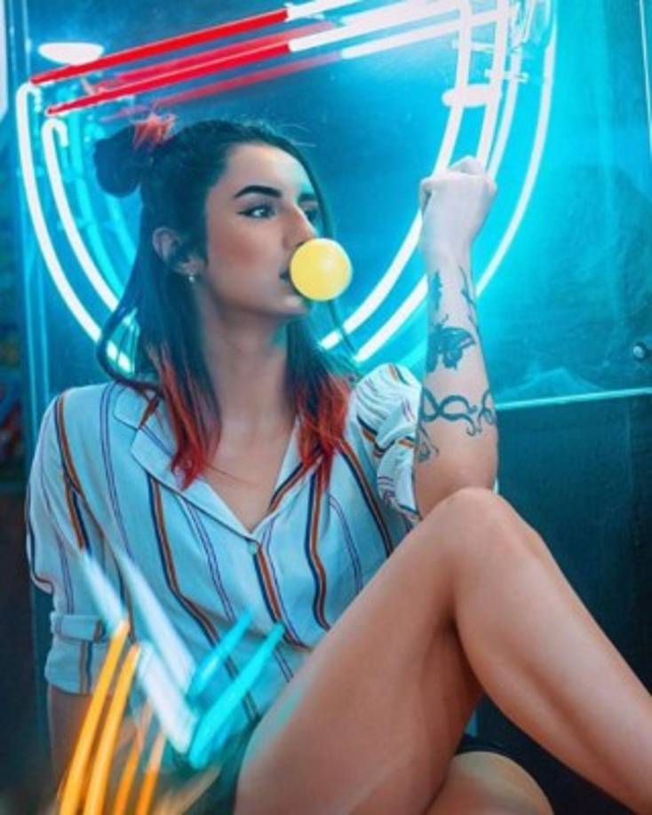 La joven originaria de Baja California publicó un video en su cuenta de Facebook en donde anunciaba su decisión de dejar la escuela.<br/><br/>