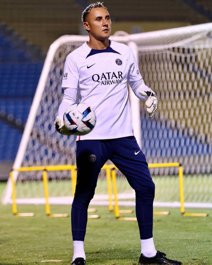 Con esto, Keylor Navas no seguirá en el PSG y tendrá que buscar equipo, según los rumores del mercado el tico sigue en el radar del Fenerbahce de Turquía.