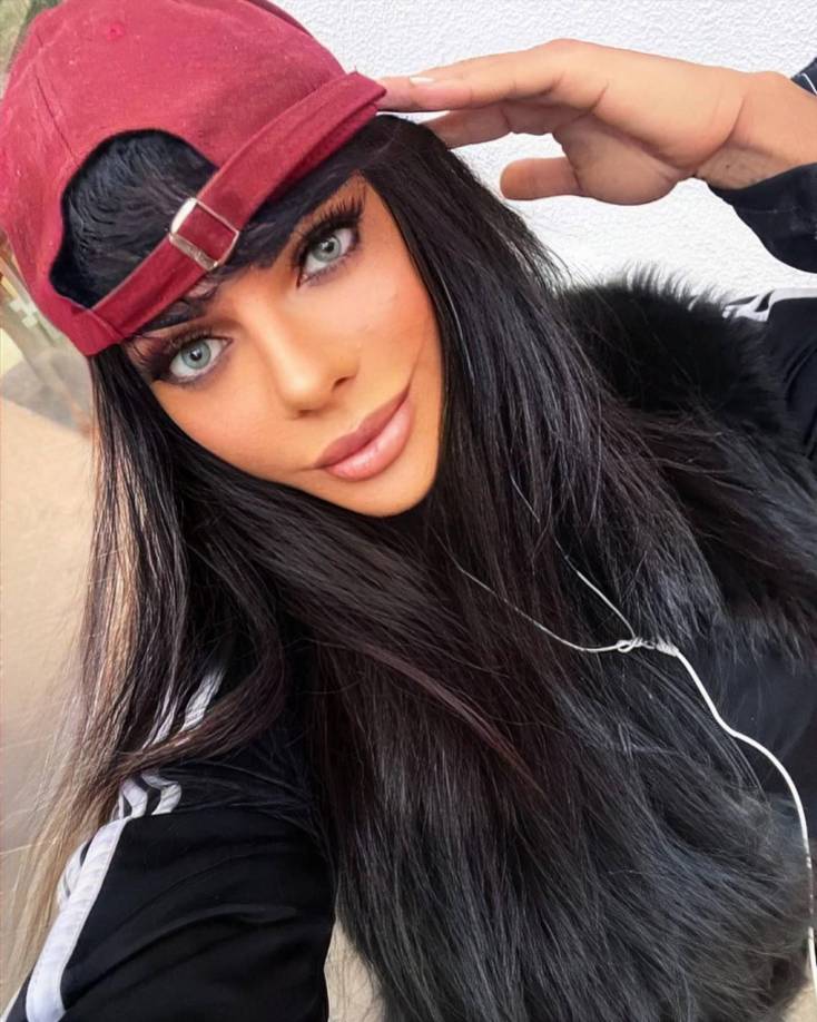 Suzy señaló que Piqué le envió fotos comprometedoras y le escribió por Instagram varias veces, mientras él estaba con Shakira.