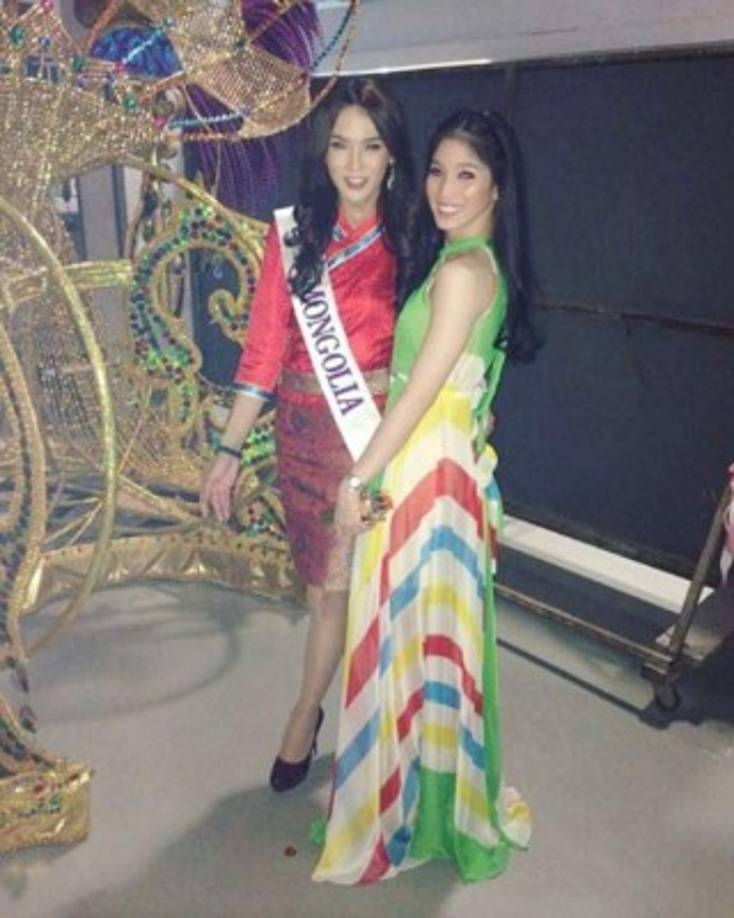 España llega a la competencia con la transexual Ángela Ponce, y la aspirante transgénero de Mongolia se quedó a un paso de ser la segunda en llegar al concurso de belleza.