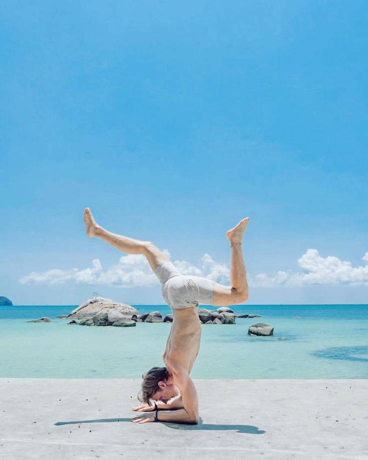 El jugador sueco se retiró en plena pandemia de COVID-19 y se hizo instructor de yoga en Tailandia. En los últimos días compartió consejos para sus seguidores.