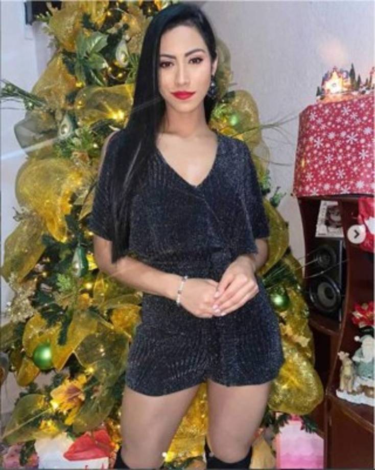 Gabriela Salazar, la conocida modelo hondureña, cautivó en redes sociales con este look.
