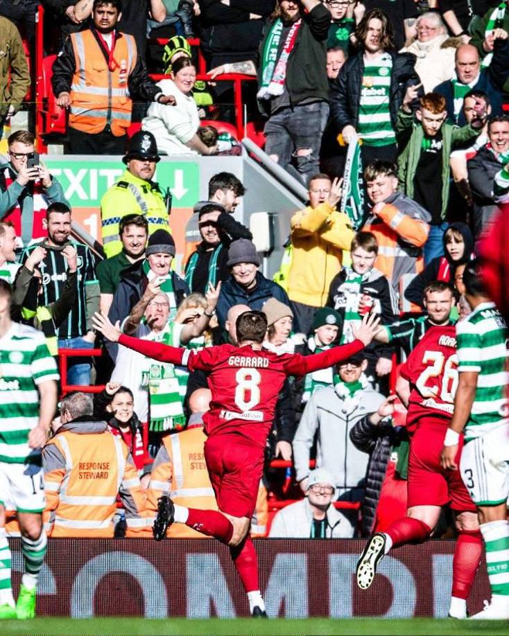 El duelo finalizó 2-0 a favor del Liverpool ante un recinto con más de 4,000 aficionados que no se quisieron perder el duelo de leyendas.