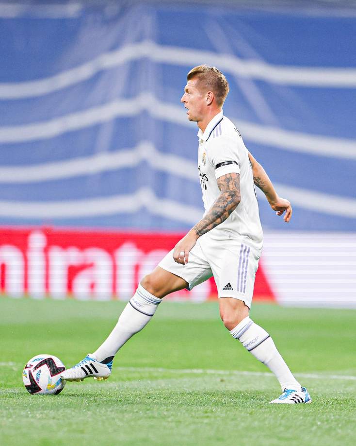 Toni Kroos - El alemán será el otro mediocampista titular del Real Madrid, haciendo esa dupla histórica con Modric.
