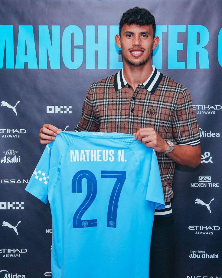 El futbolista utilizará el dorsal 27 con el equipo que dirige Pep Guardiola.