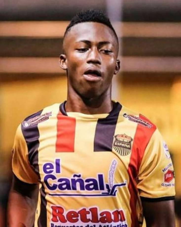 Patrick Palacios: El delantero no sigue en el Real España y es nuevo futbolista del Ensenada FC de la Liga de Ascenso.