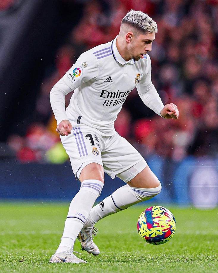 Según la prensa española, Valverde esperó a Baena en la zona del párking donde estacionan los autocares de los equipos y en el momento de aparecer el jugador del Villarreal, el uruguayo le propinó un puñetazo.