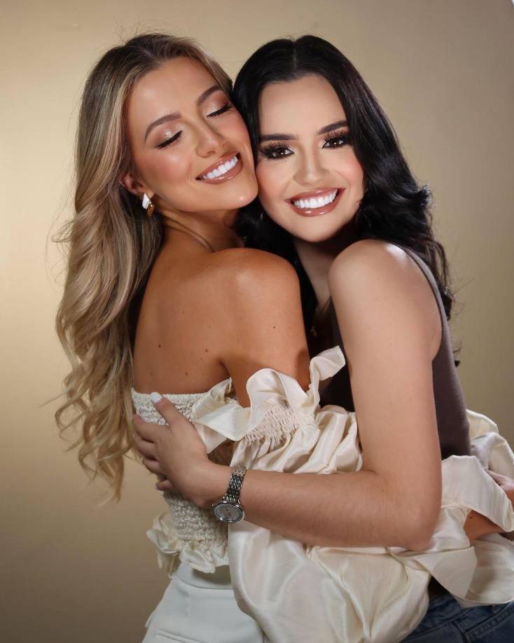 Y es que ambas reinas de bellezas participaron en una especial sesión de fotos para celebrar la hermandad y la unidad de las mujeres. 