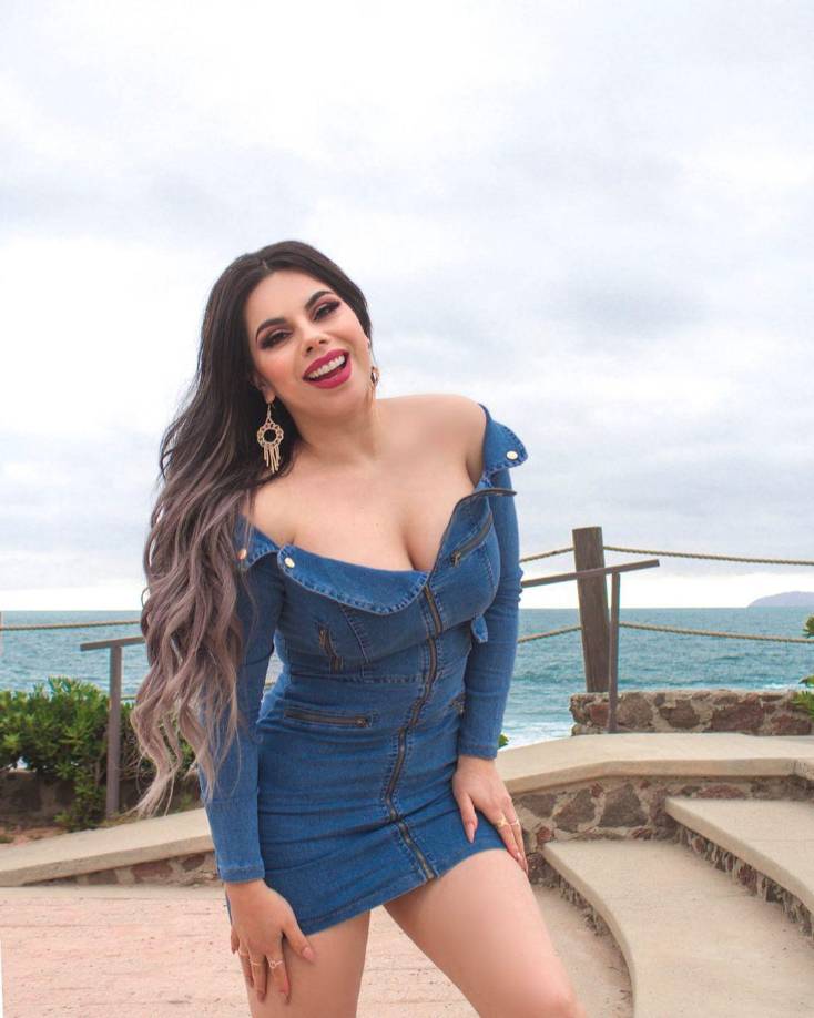 Actualmente, en su canal de YouTube tiene gran éxito, logrando sumar más de 9 millones de suscriptores, mientras que en Instagram rebasa los 11 millones.