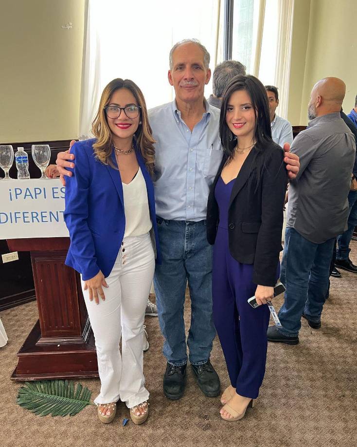 Dentro de los documentos había un carnet que la identificaba como activista del Partido Nacional en SPS. 