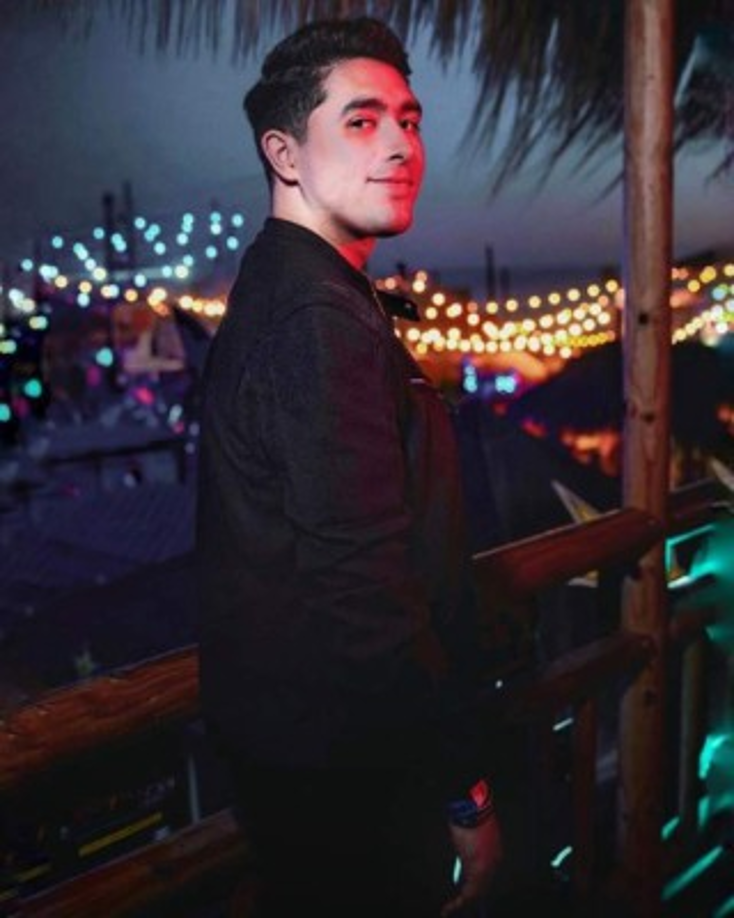 Carlos Rizo el popular joven que hace videos motivacionales recientemente se unió a Badabun.