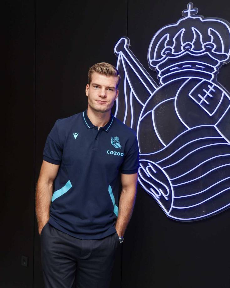 OFICIAL: El delantero noruego Alexander Sörloth es nuevo jugador de la Real Sociedad, llega procedente del Leipzig de Alemania.