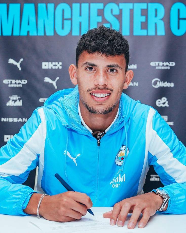 Nunes firmó por el actual campeón de Europa por cinco temporadas, procedente del Wolverhampton.