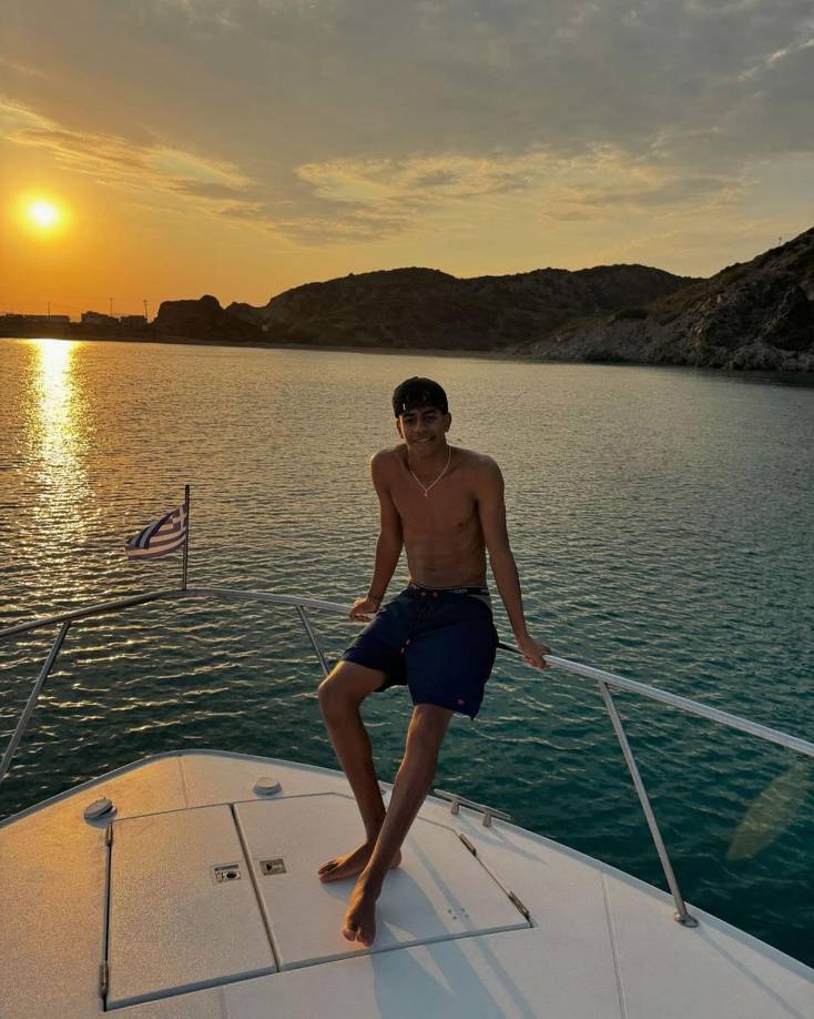 Lamine Yamal está disfrutando de unas merecidas vacaciones en Kos, una de las más espectaculares islas griegas, bañada por las aguas del Mar Egeo.