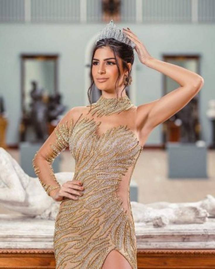 La Miss Brasil 2019 mo solo es una cara bonita, la carioca egresó como periodista de la Universidad Federal de Juiz de Fora en 2016.<br/>