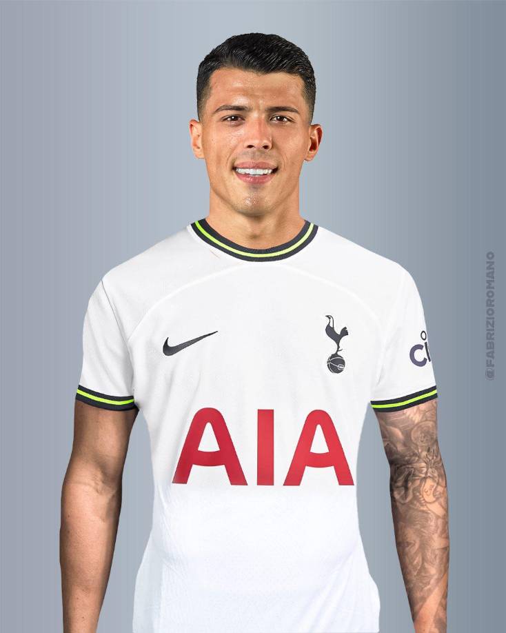 Fabrizio Romano, periodista especialisado en el mercado, informa que el Tottenham ha llegado a un acuerdo verbal con el Sporting de Lisboa para fichar a Pedro Porro. El traspaso se cerrará en las próximas 24 horas y el lateral derecho español firmará hasta 2028.