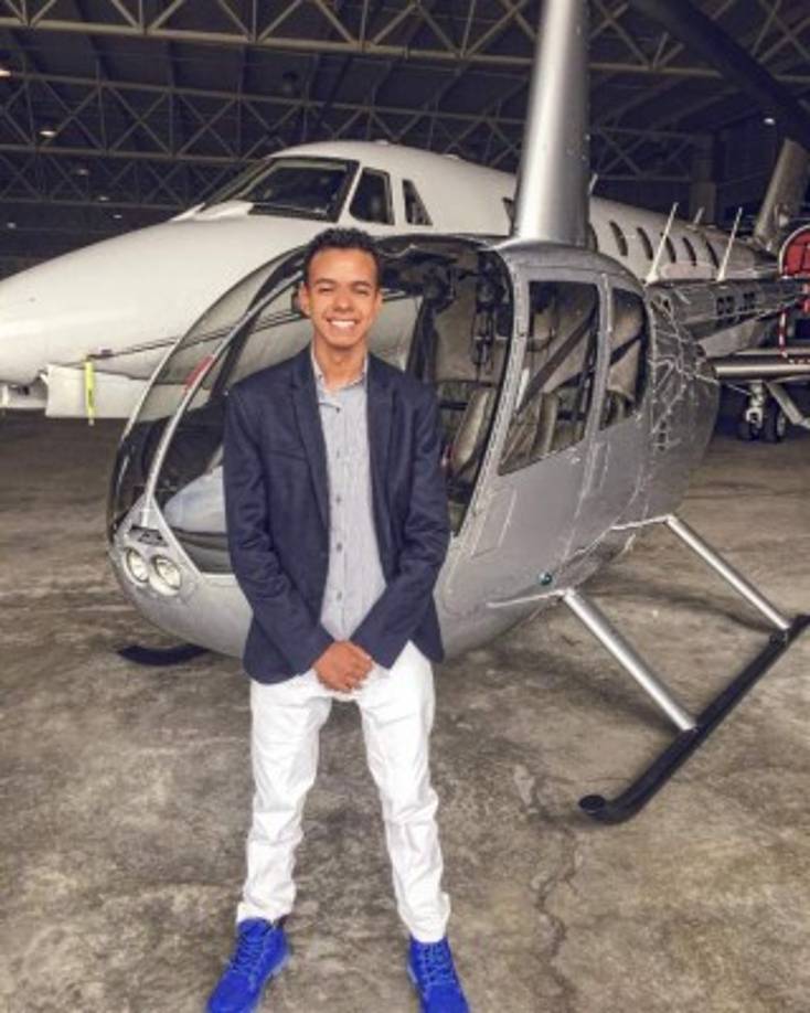 '... ahora estoy libre de mi pasado, no temo más de él y aunque sé que debido a este post, mucha gente va a buscar videos filtrados o cosas de este tipo para compartir, mi futuro ya no está vinculado a él (su pasado). Hace tiempo que he vuelto a Cristo, y estoy tan indignado como tú de todo lo que he hecho. Dios me dio una nueva oportunidad, aunque quieras juzgarme, quédate, mi pasado es todo tuyo, porque no quiero más de él, Dios me confió un futuro y no lo voy a desperdicia. Todo lo que estoy haciendo ahora es con el corazón limpio, y con apoyo de mi familia, de mis pastores e intercesores. Cuento con las oraciones de todos.'<br/><br/>'la reforma comenzó primero en mí' escribió el cantante.<br/>