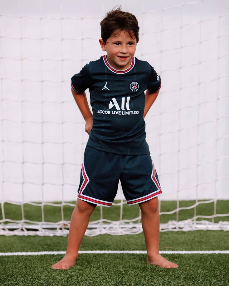 Lionel tiene tres hijos: Thiago es el mayor, Mateo el segundo y Ciro el último. “Mateo me mira y me desafía. Al final te terminas riendo. Tiene una cara de hijo de puta... Ciro pinta igual. A Thiago le decís las cosas una vez y listo”, los describió Lionel.