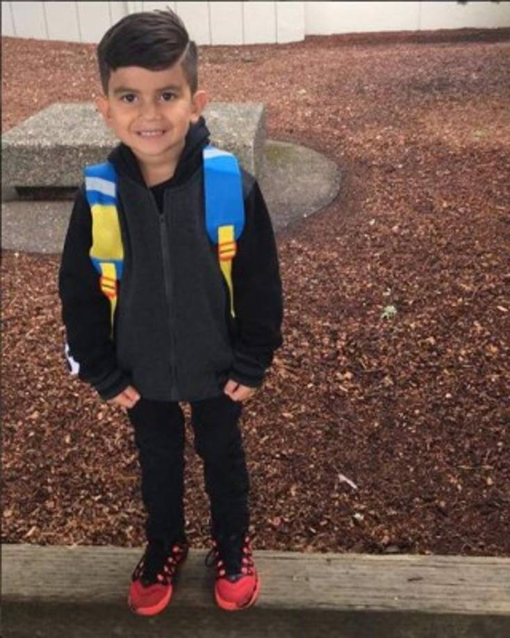 Eres la razón para celebrar mis dias, escribió Sara en una publicación en Instagram junto a la imágen de su hijo.