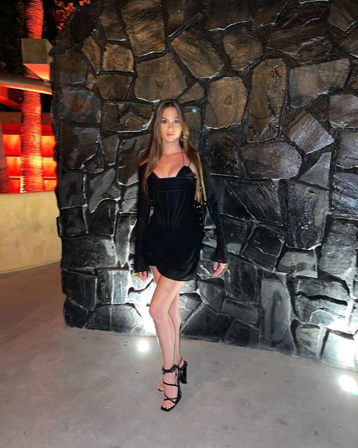 Nadia Jémez es una bella hija de un entrenador español y además es conocida por ser influencer de España. La chica causó revuelo en las últimas horas al hablar sobre Gerard Piqué. 