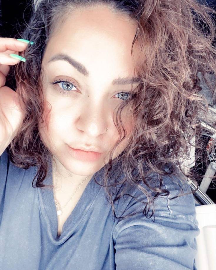 La prensa local informó que se el cuerpo de Stephanie fue encontrado sin vida en la pista de baile.