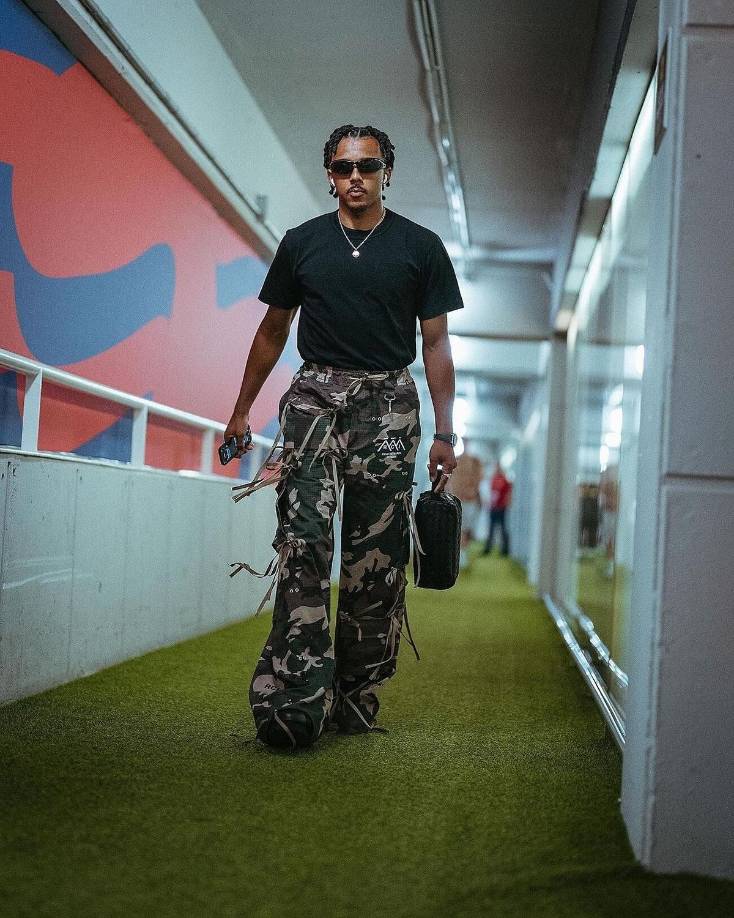 Así son los looks más atrevidos que ha usado Jules Koundé, futbolista francés del FC Barcelona.