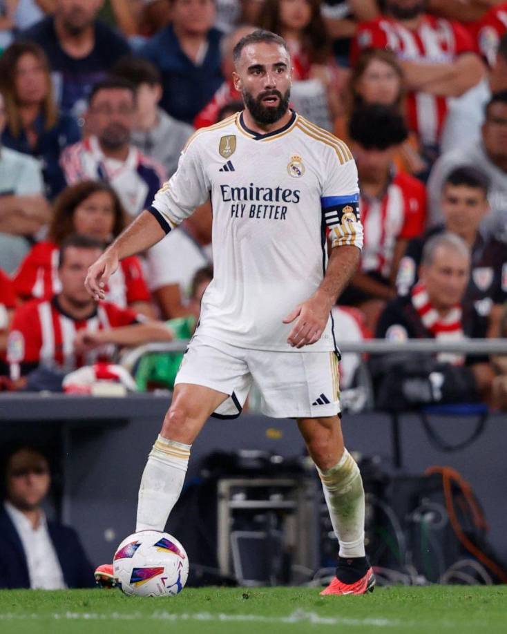 El lateral derecho del Real Madrid Dani Carvajal será baja el miércoles en el estreno en Champions del Real Madrid frente al Unión Berlín, adelantó este martes el entrenador Carlo Ancelotti.
