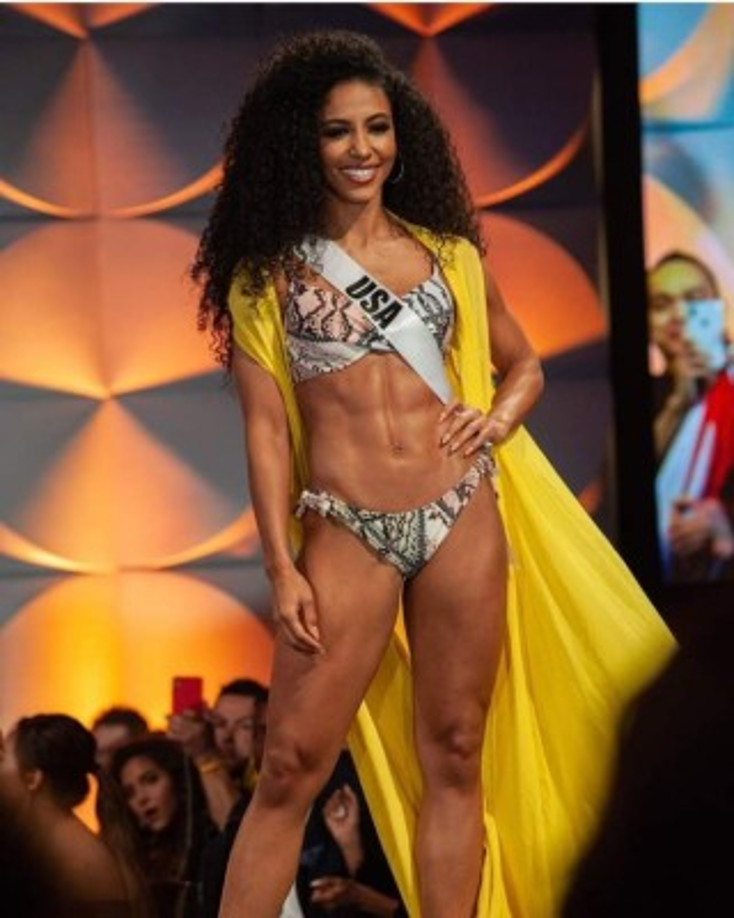 Cheslie Kryst logró ubicarse en el top 10 del Miss Universo 2019.