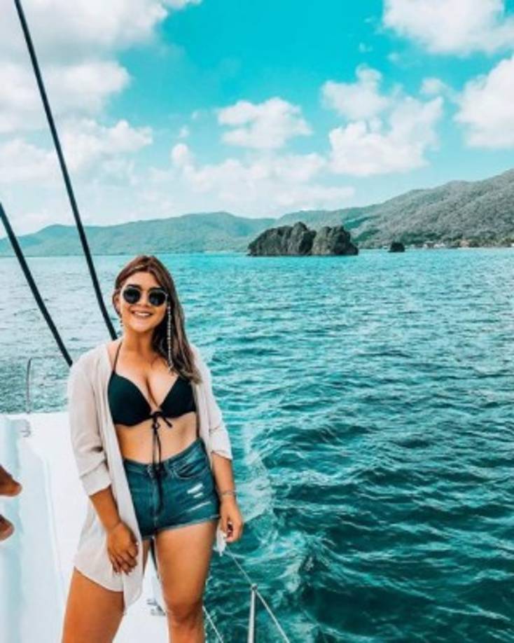 La isla de Roatán sigue siendo uno de los principales destinos turísticos de Honduras en el Caribe por su belleza natural que incluye blancas playas, arrecifes coralinos y zonas de montaña que están verdes en todo tiempo.