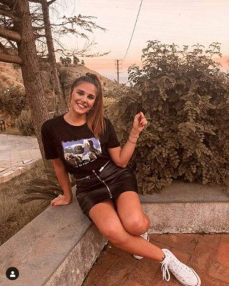 Ivana Icardi, hermana del delantero argentino del PSG, se ha mostrado feliz por visitar Honduras y participar en el progama 'Supervivientes'.