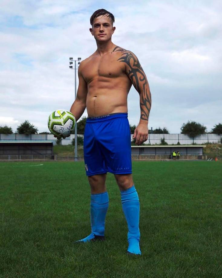 Arrepentido de dejar el fútbol, abandonó el cine para adultos y trató de retomar su carrera deportiva en el Croydon FC, donde jugó un par de temporadas. El equipo ha sido el que ha anunciado la muerte de Spedding.