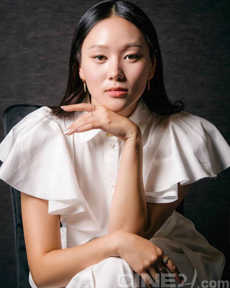 Beckett es la “Dama de Plata»” En la novela, es la hija ilegítima de un conde y una de sus doncellas. Fue criada en la casa de su padre, aunque él nunca la reconoció públicamente como su hija.