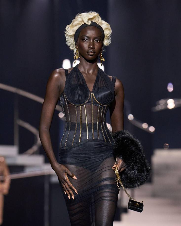 Colección Dolce Gabbana, prêt-à-porter primavera-verano 2025.