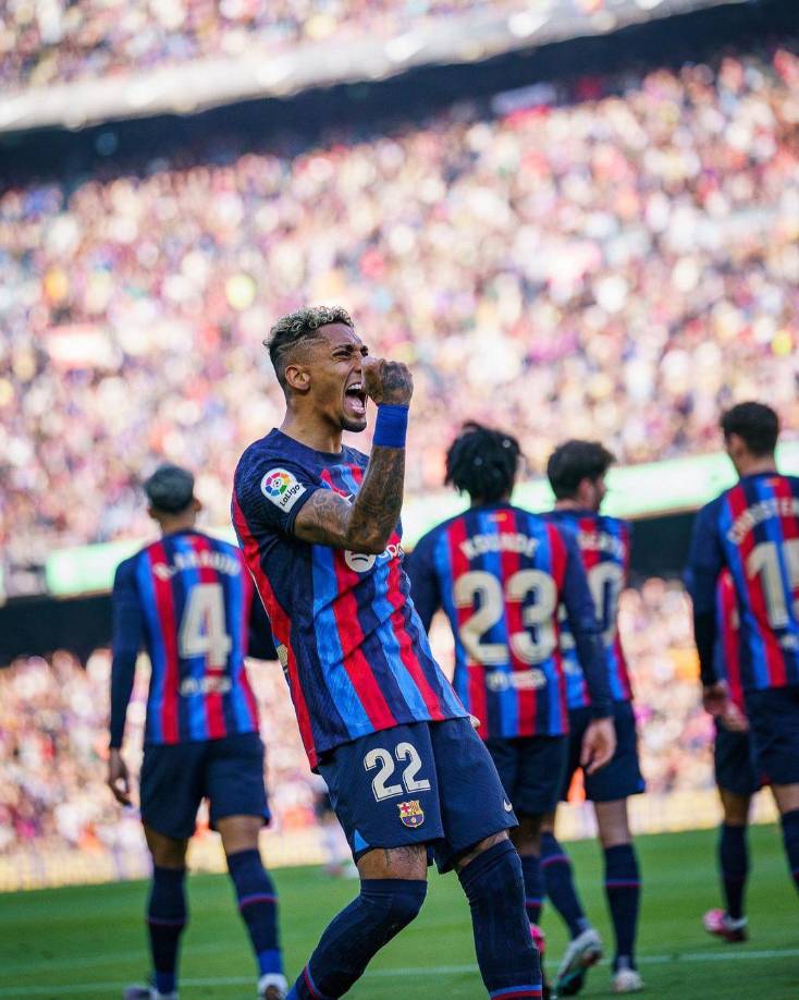 El FC Barcelona habría recibido una suculenta oferta del Newcastle por Raphinha. Según Gerard Romero, de ‘Jijantes’, tendría una propuesta de 80 millones de euros. 