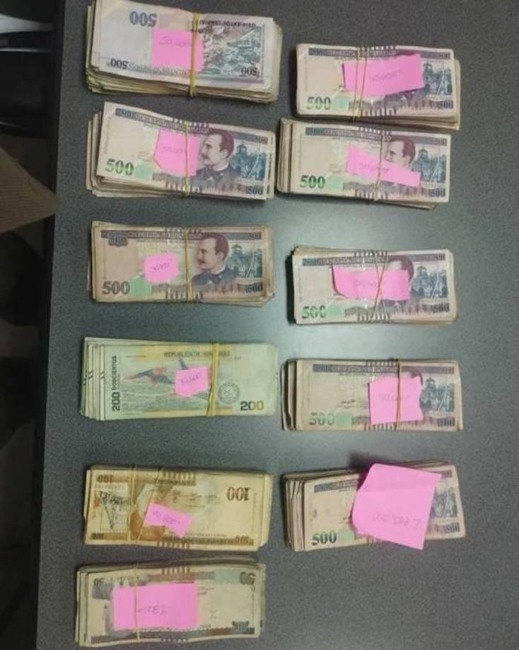 Según el director de la cárcel, el dinero que transportaba Zelaya Banegas pertenecía a las familias de los reclusos. Sin embargo, las autoridades cuestionan la veracidad de esta afirmación y señalan que las sumas de dinero podrían tener una procedencia ilícita.