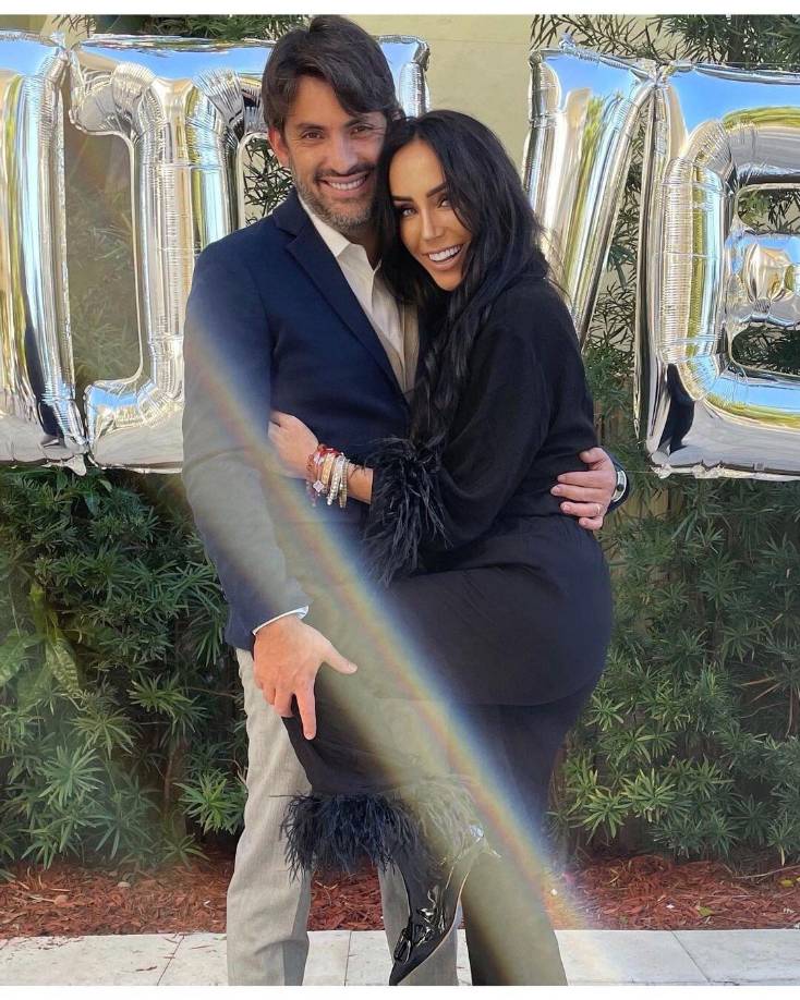 “A pesar de no tener acceso al expediente, quiero recalcar que soy inocente y no he cometido ningún delito”, dijo en el mensaje.