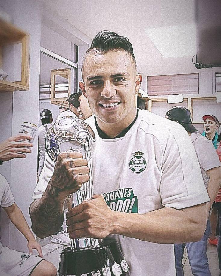 Javier Cortés se alejó de las canchas a la edad de 30 años, además de ser figura en los Pumas de la Universidad, teniendo entre sus logros el Preolímpico de la Concacaf 2012 con la Selección Mexicana, el Torneo Esperanzas de Toulon 2012 y la medalla de oro en Londres 2012.