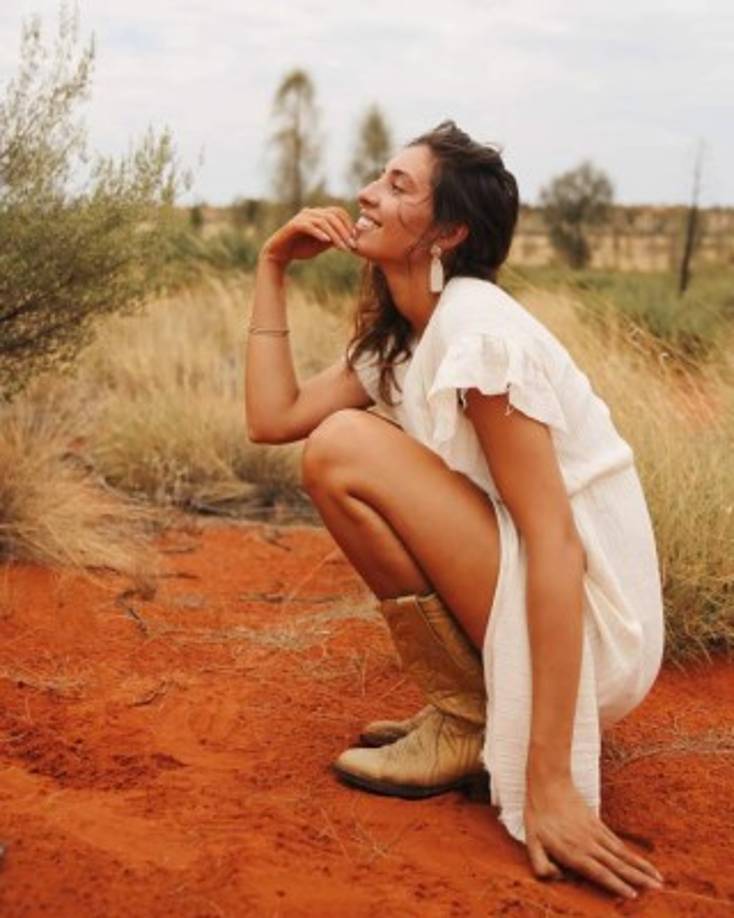 Una fuente cercana confirmaba a ‘People’ que Zac y Vanessa se habían conocido a principios del verano, comenzado a salir en julio y “recientemente hicieron un viaje de esquí”.