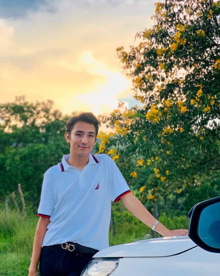 Fue desde entonces, que la imagen del influencer se ha mantenido y ha quedado vigente en sus seguidores. Fredy, nunca ha negado o rechazado el proceso de cambio de su personalidad.