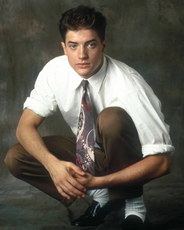 ‘Dudley De La Montaña’ (1999) esta comedia infantil protagonizada por Fraser junto a Alfred Molina y Sarah Jessica Parker, trata sobre un agente de la policía canadiense debe detener a un villano que planea apoderarse de un pequeño pueblo.