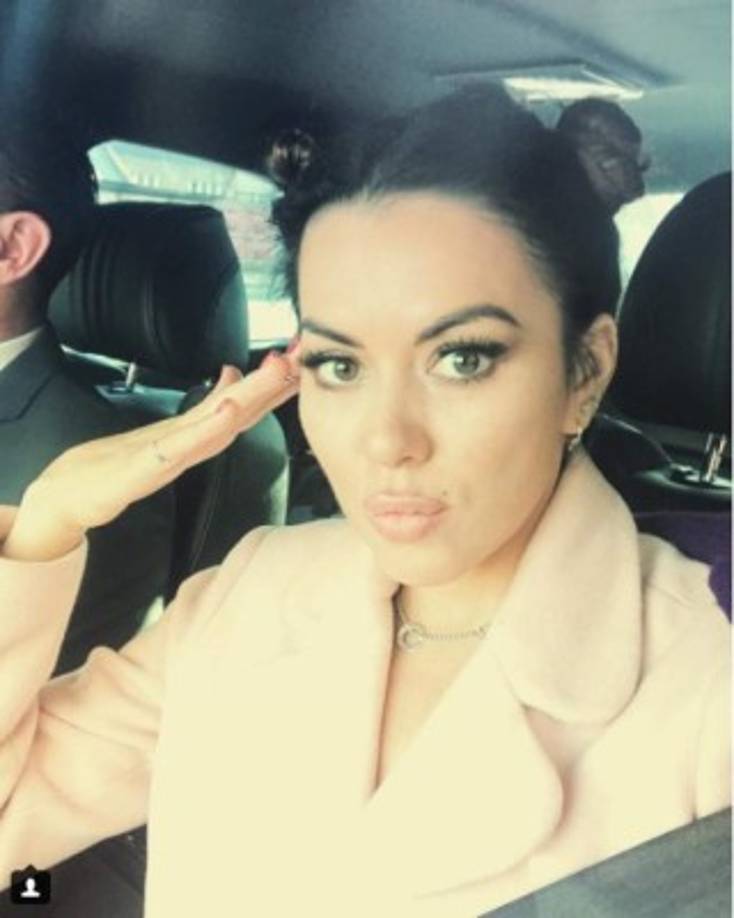 La bella modelo siempre comparte con sus seguidores sus momentos de trabajo y de descanso.