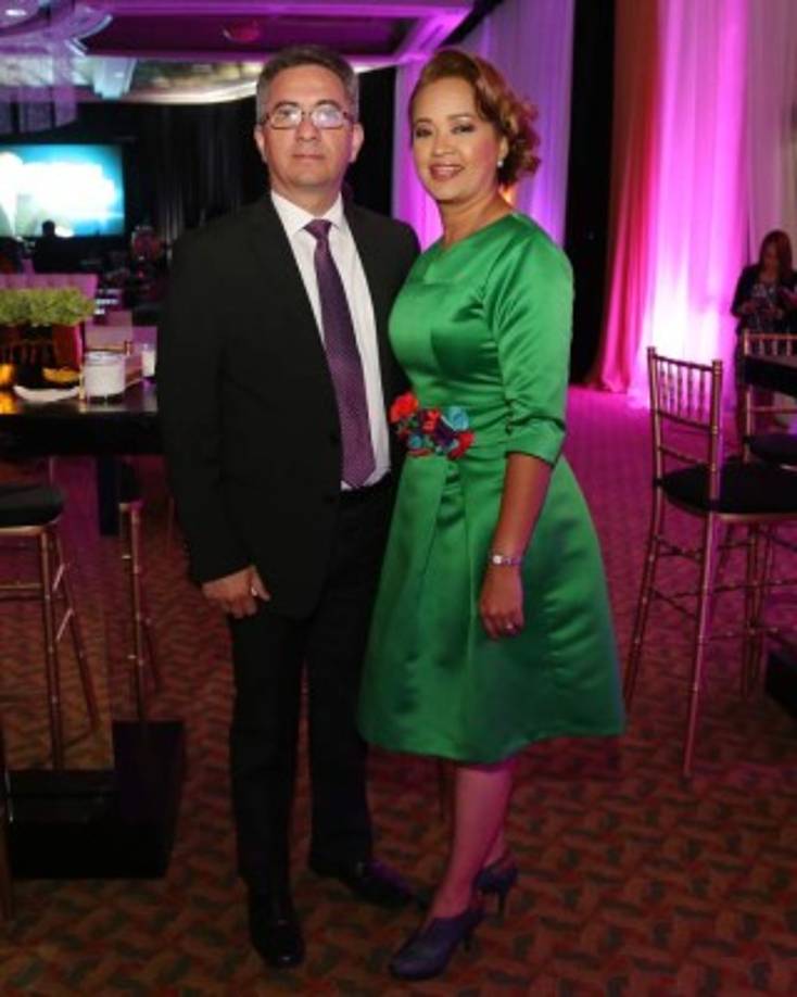 Héctor Ortiz y Heydi Chow.