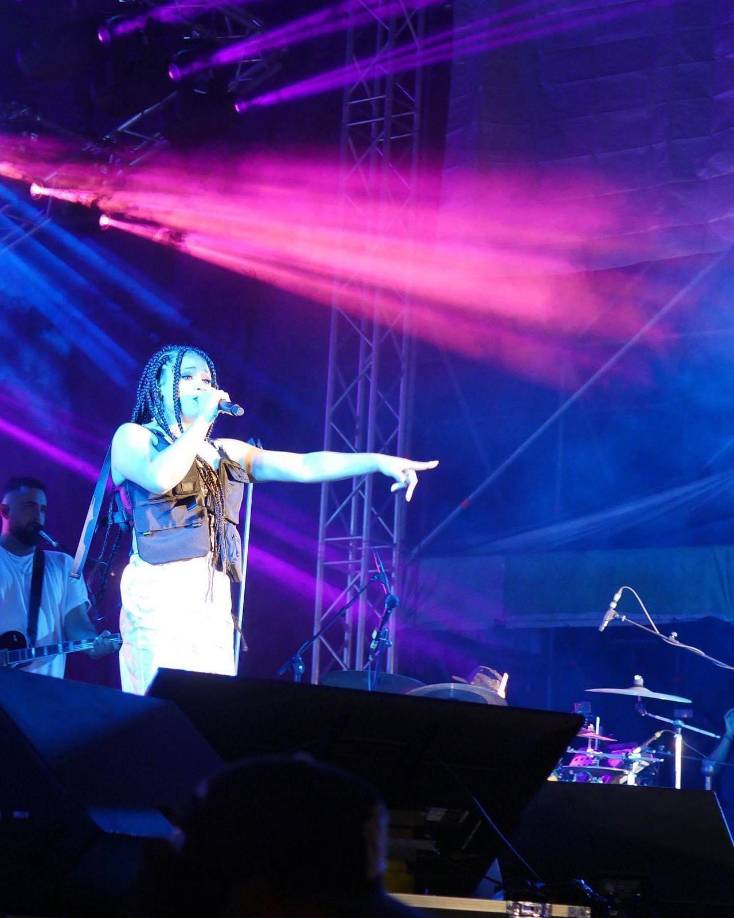 ¡Espectáculo total! Cesia Sáenz brilló en concierto de Danny Ocean en Tegucigalpa (Fotos)