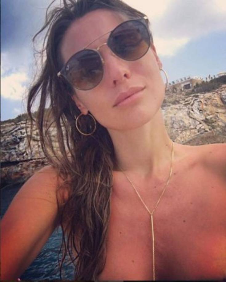 Carolina Pampita en España disfrutando de unas cortas pero intensas vacaciones.