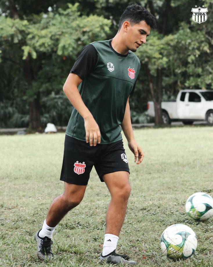 Rembrandt Flores es otro que no tiene la continuidad segura en el Vida de La Ceiba. Lo cierto es que está en el listado de los cocoteros para la pretemporada.