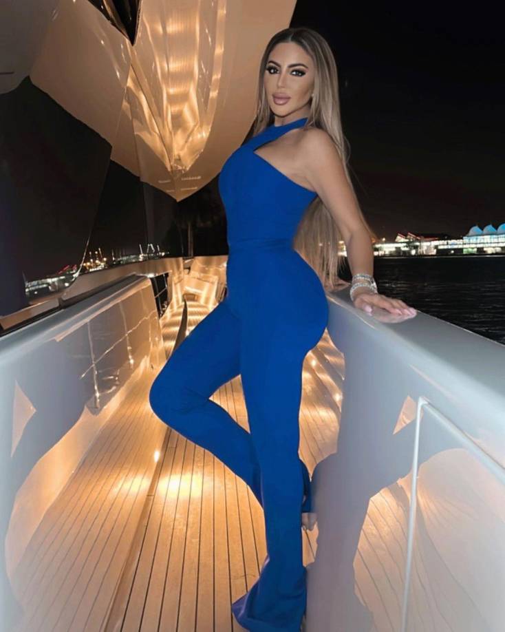 Larssa se ha convertido en una explosiva influencer que revoluciona las redes sociales con sus posados de infarto. Ahora la chica reveló detalles de su vida íntima que tuvo con un exdeportista.