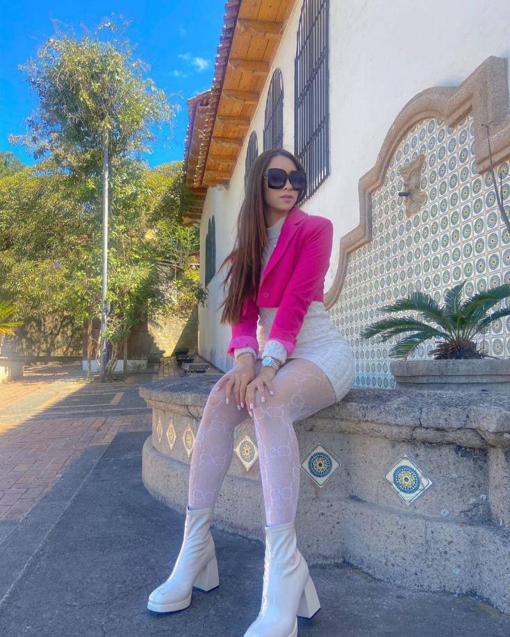 “Considero que las personas que estamos en los medios de comunicación, estamos en el mismo lugar y saludarlos no nos quita absolutamente nada”, cerró diciendo Daniela al dar su opinión sobre Romell Quioto.