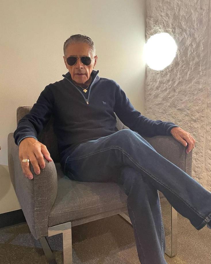 Eduardo Trelles Noriega, mejor conocido como Lalo Trelles, es un comentarista deportivo oriundo de México y con actualmente 72 años de edad.