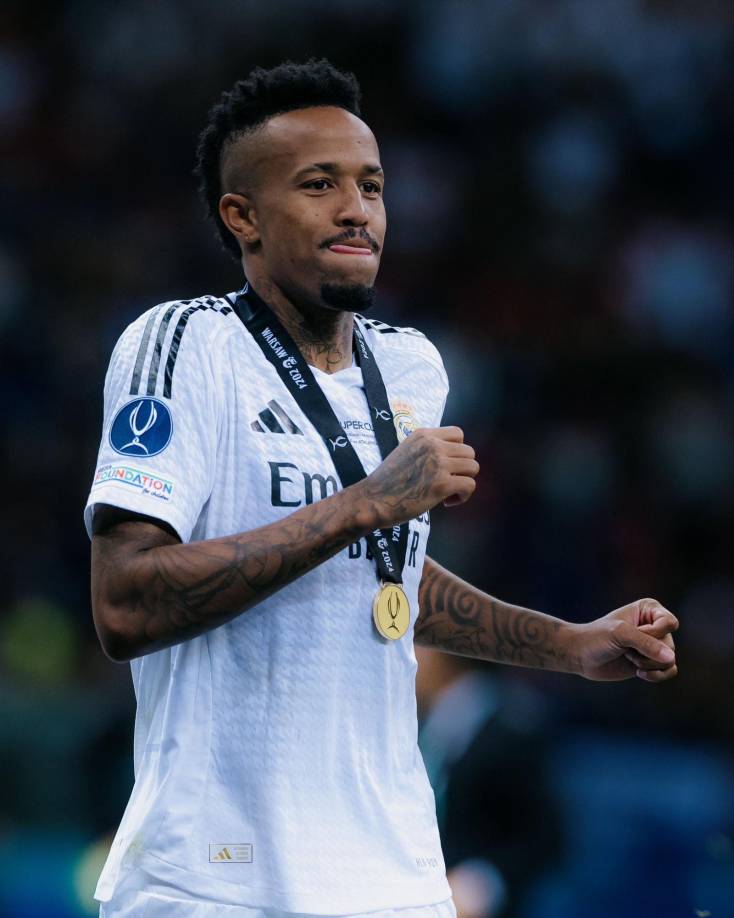 Defensa Central: Militao dejó claro en la Supercopa de Europa que ya recuperó su mejor nivel, por lo que apunta a la titularidad.